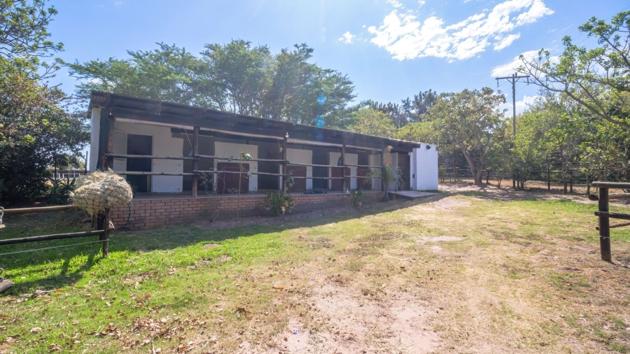 5 Bedroom Property for Sale in Sunrise On Sea Eastern Cape